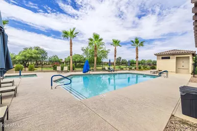 724 E Lark, Gilbert, AZ 85297 - Photo 1