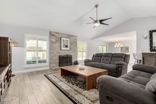 10414 E Flintlock Dr, Sun Lakes, AZ 85248 - Photo 9