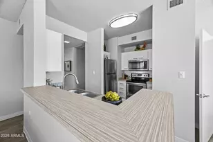 250 S Elizabeth Way, Chandler, AZ 85225 - Photo 3