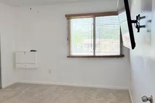 461 W Holmes Ave, Mesa, AZ 85210 - Photo 7