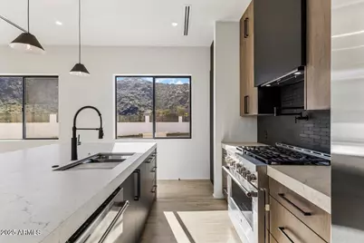 9027 S 19th Street, Phoenix, AZ 85042 - Photo 7