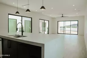 9027 S 19th St, Phoenix, AZ 85042 - Photo 5