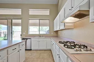 6923 W Laredo St, Chandler, AZ 85226 - Photo 9