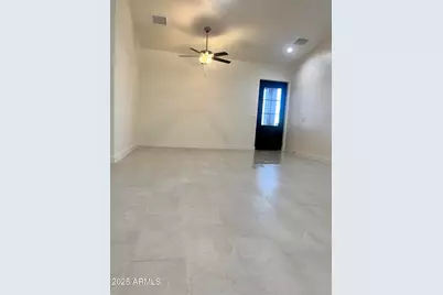 15230 S Country Club Way, Arizona City, AZ 85123 - Photo 5