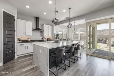 10709 E Thornton Avenue, Mesa, AZ 85212 - Photo 9