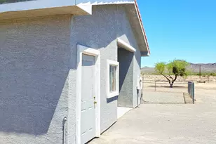 69762 Old Bell Rd, Salome, AZ 85348 - Photo 9