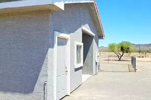 69762 Old Bell Rd, Salome, AZ 85348 - Photo 9