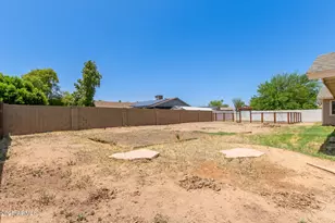 1676 W Sequoia Dr, Phoenix, AZ 85027 - Photo 33