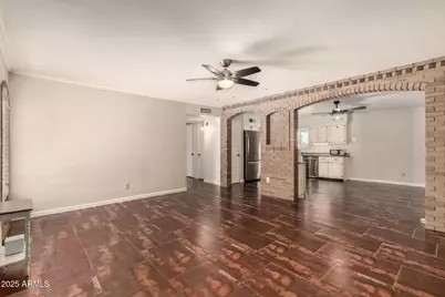 1676 W Sequoia Drive, Phoenix, AZ 85027 - Photo 9