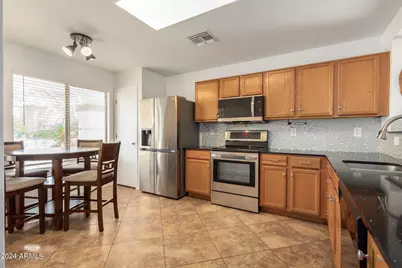 13864 W Ironwood Street, Surprise, AZ 85374 - Photo 3