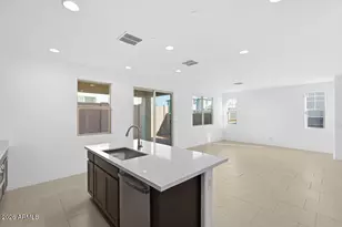 25228 N 165th Ln, Surprise, AZ 85387 - Photo 9
