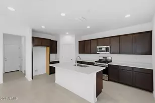 25228 N 165th Ln, Surprise, AZ 85387 - Photo 7