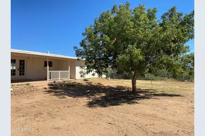 22875 W Cactus Wren Lane, Congress, AZ 85332 - Photo 7