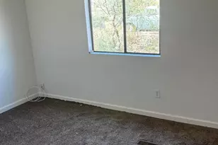 22875 W Cactus Wren Ln, Congress, AZ 85332 - Photo 13