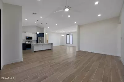 25846 W Denver Hill Drive, Wittmann, AZ 85361 - Photo 23