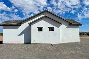 25846 W Denver Hill Dr, Wittmann, AZ 85361 - Photo 13