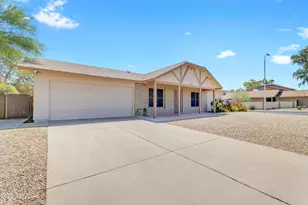 5015 E Shomi St, Phoenix, AZ 85044 - Photo 1