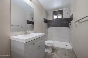 1915 N 26th Pl, Phoenix, AZ 85008 - Photo 13