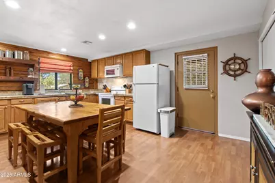 3004 Pinewood Drive, Overgaard, AZ 85933 - Photo 9