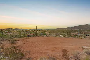 42805 N 8th St, New River, AZ 85087 - Photo 1