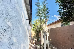 1023 S Assisted Living Ln, Gilbert, AZ 85295 - Photo 5