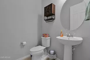 27667 W Mohawk Ln, Buckeye, AZ 85396 - Photo 23