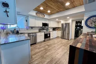 3842 W Mauna Loa Ln, Phoenix, AZ 85053 - Photo 27