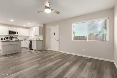 10516 W Peoria Avenue, Sun City, AZ 85351 - Photo 23