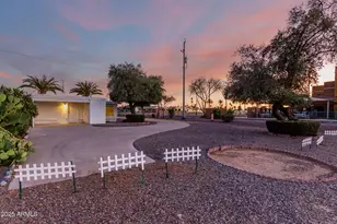 10516 W Peoria Ave, Sun City, AZ 85351 - Photo 19