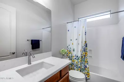 31332 N 137th Lane, Peoria, AZ 85383 - Photo 15