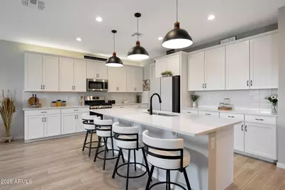 17597 W Red Fox Road, Surprise, AZ 85387 - Photo 11