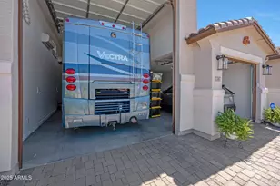 17597 W Red Fox Rd, Surprise, AZ 85387 - Photo 7