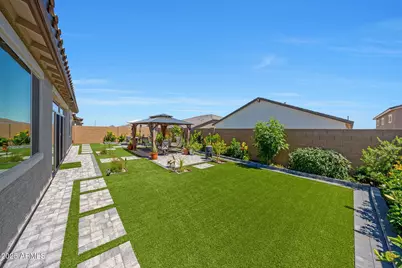 17597 W Red Fox Road, Surprise, AZ 85387 - Photo 43