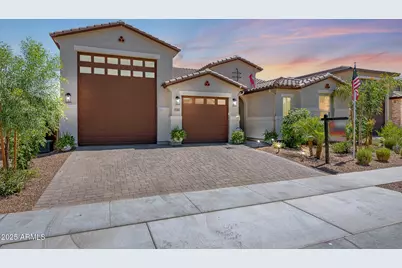 17597 W Red Fox Road, Surprise, AZ 85387 - Photo 3