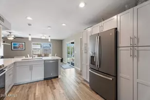 932 W Julie Dr, Tempe, AZ 85283 - Photo 7