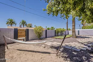 8137 E Indian School Rd, Scottsdale, AZ 85251 - Photo 37