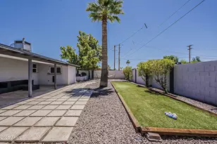 8137 E Indian School Rd, Scottsdale, AZ 85251 - Photo 35