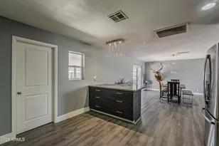 8137 E Indian School Rd, Scottsdale, AZ 85251 - Photo 11