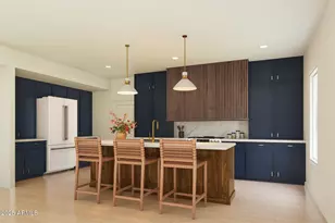 2002 E Whitton Ave, Phoenix, AZ 85016 - Photo 1