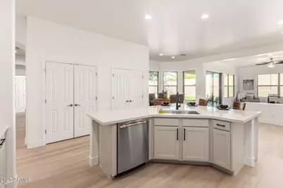 27713 N 57th Drive, Phoenix, AZ 85083 - Photo 21