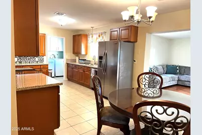 10726 W Kelso Drive, Sun City, AZ 85351 - Photo 5