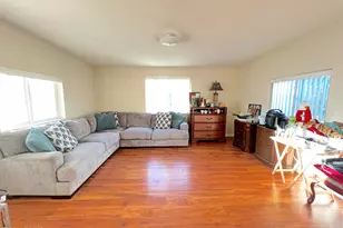 10726 W Kelso Dr, Sun City, AZ 85351 - Photo 11