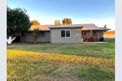 10726 W Kelso Drive, Sun City, AZ 85351 - Photo 23