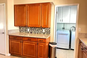 10726 W Kelso Dr, Sun City, AZ 85351 - Photo 9