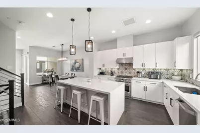 1717 E Morten, Phoenix, AZ 85020 - Photo 1