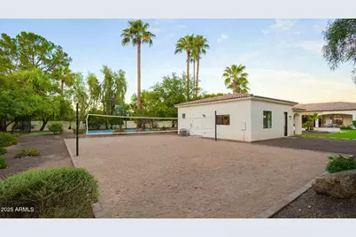 9300 N 58th Street, Paradise Valley, AZ 85253 - Photo 7