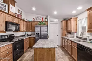 10951 N 91st Ave, Peoria, AZ 85345 - Photo 17