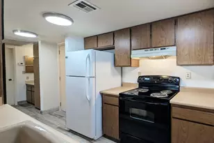 3033 E Devonshire Ave, Phoenix, AZ 85016 - Photo 3