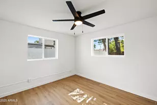 2201 N 29th Pl, Phoenix, AZ 85008 - Photo 17