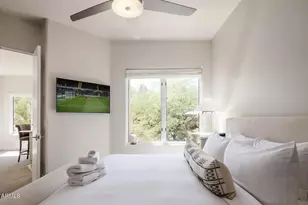 5718 N 54th St, Paradise Valley, AZ 85253 - Photo 45